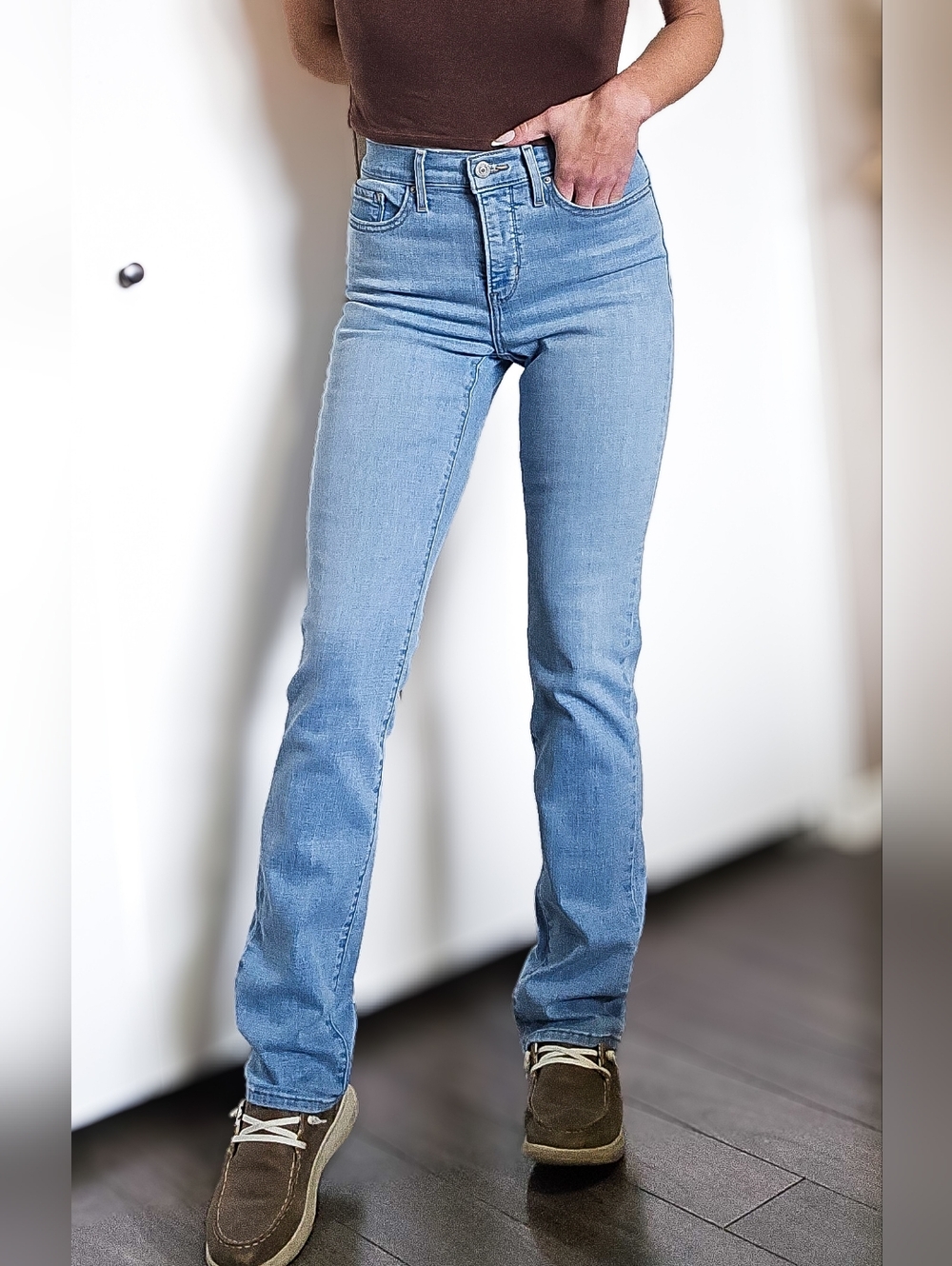 Levi's Light Blue Straight Leg Women's Jeans